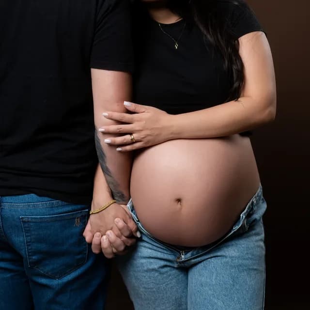 Ensaio gestante no estúdio Junglaus